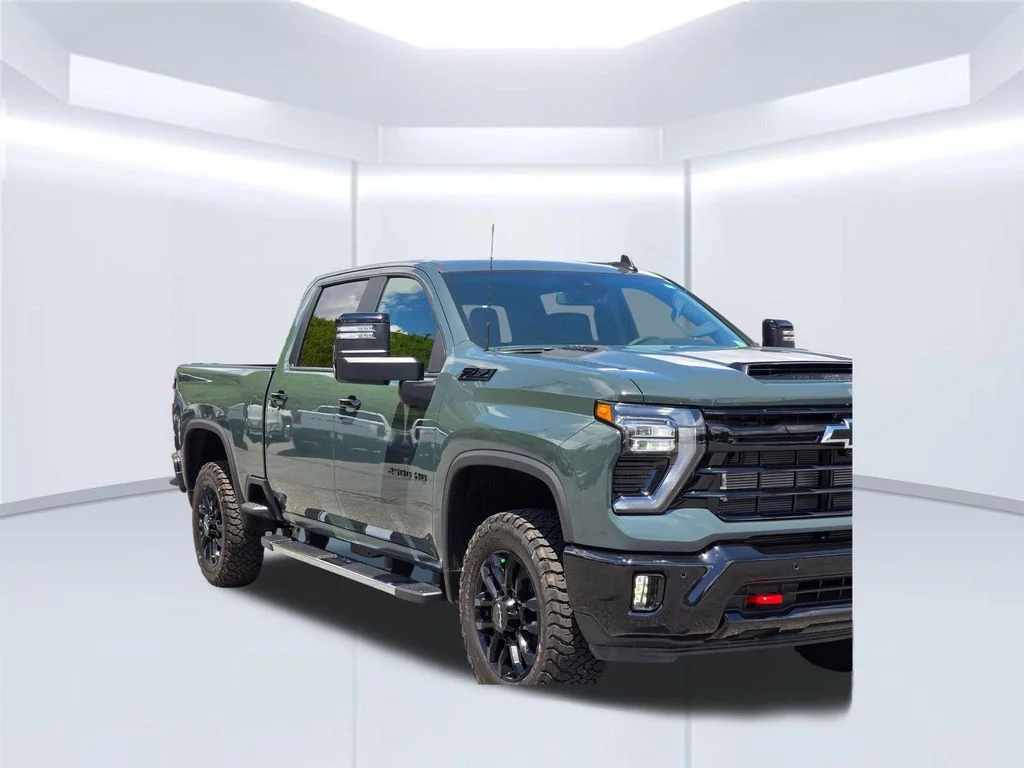 New 2026 Gray Chevrolet LT image 40
