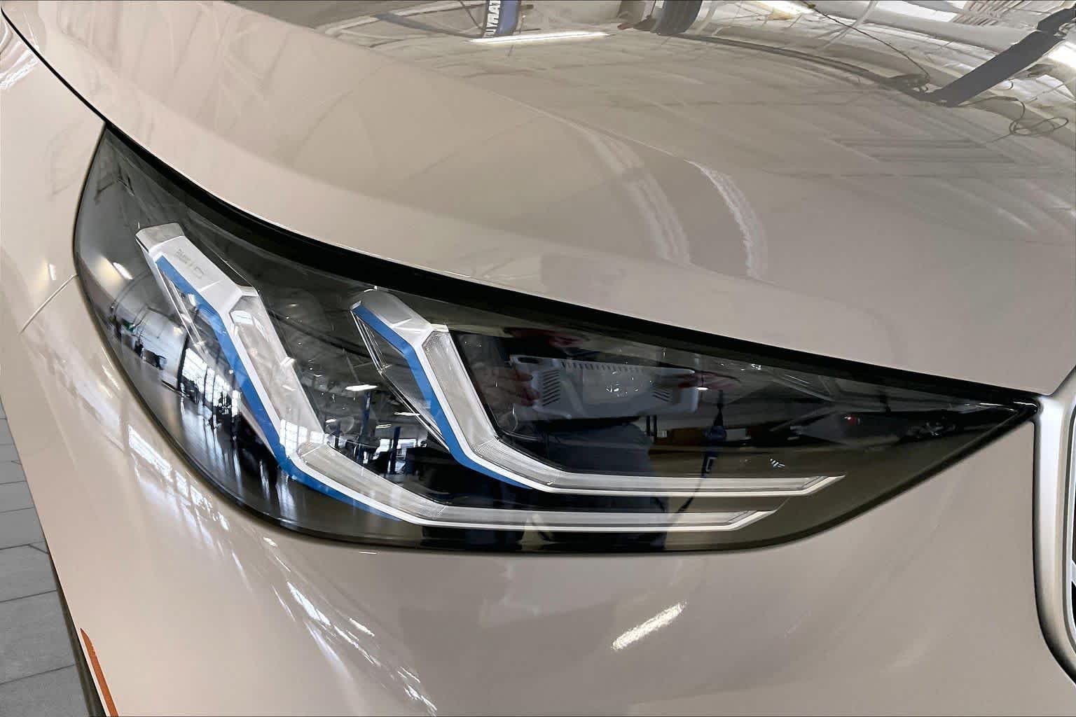 New 2026 Dune Grey Metallic BMW 30 xDrive image 13