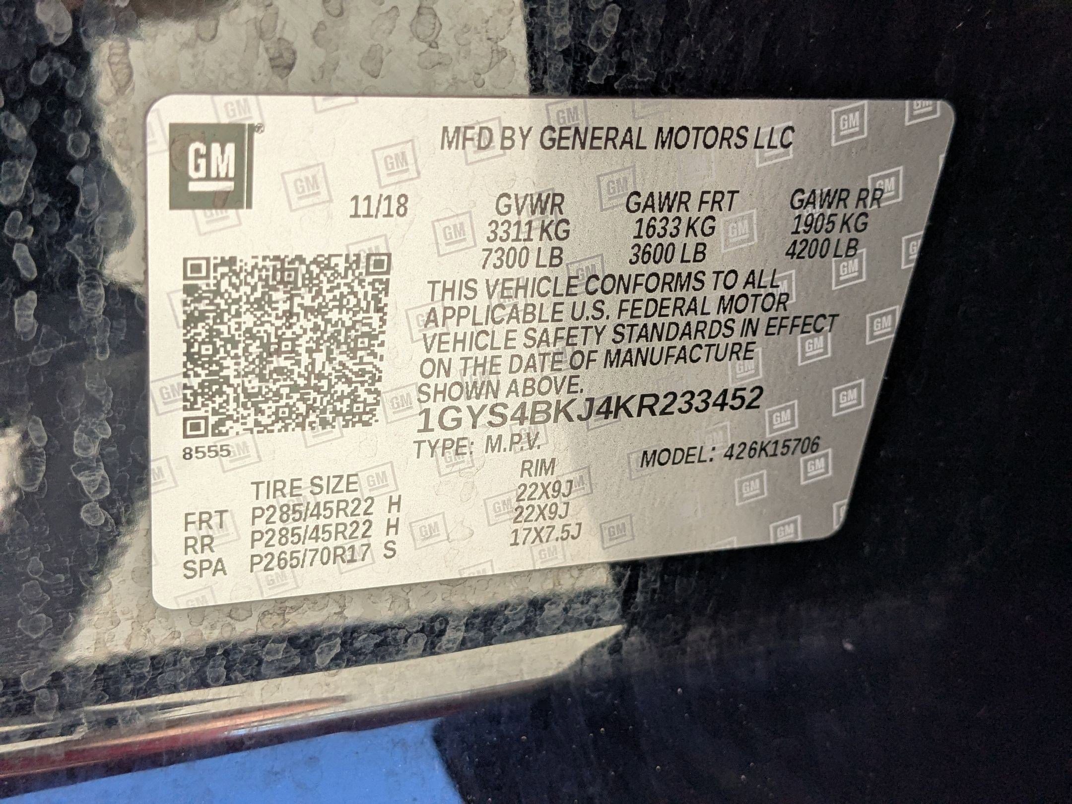 Certified Used 2019 BLACK RAVEN Cadillac Luxury image 33