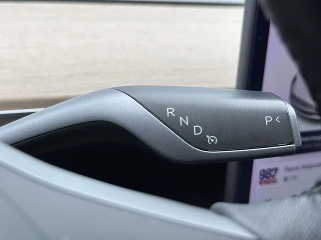 Used 2021 White Tesla Standard Range Plus image 21