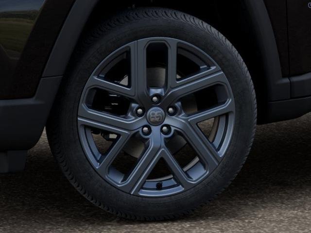 New 2026 Diamond Black Crystal Pearl-Coat Exterior Paint Jeep 85th Anniversary image 34
