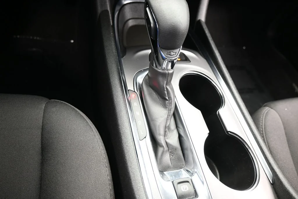 Used 2024 Sterling Gray Metallic Chevrolet LT image 28