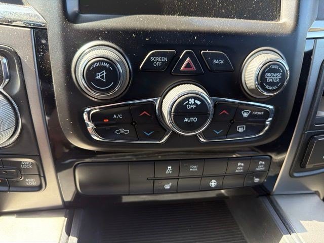 Used 2014 Granite Crystal Metallic Clearcoat Ram Sport image 17