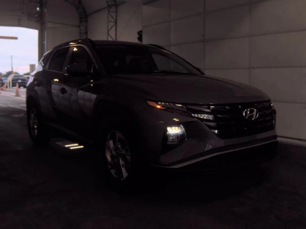 Used 2024 Gray Hyundai SEL image 4