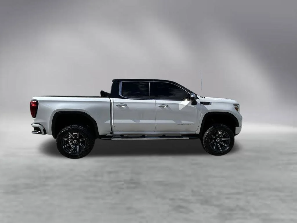 Used 2021 White Frost GMC Denali image 3