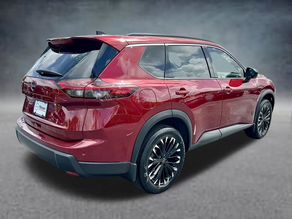 Used 2026 Scarlet Ember Nissan Dark Armor image 5