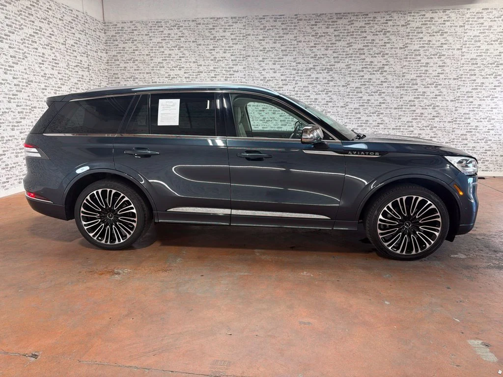 Used 2021 Flight Blue Lincoln Black Label image 8