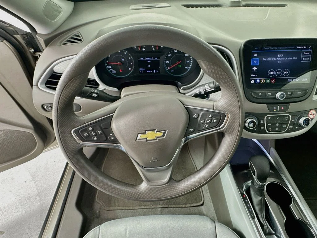 Used 2025 Gray Chevrolet LT image 12