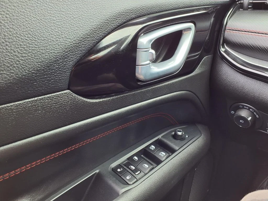 2025 Jeep Compass Trailhawk - Photo 18