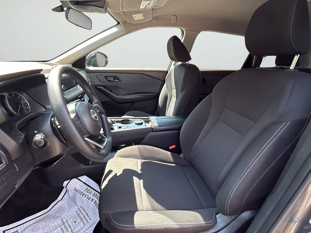Used 2023 Gray Nissan S image 10