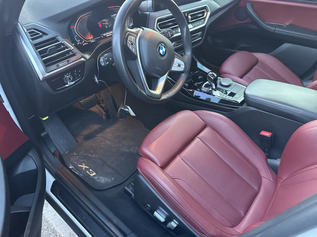 Used 2023 Alpine White BMW xDrive30i image 2