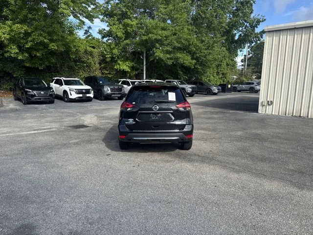 Used 2019 Black Nissan S image 6