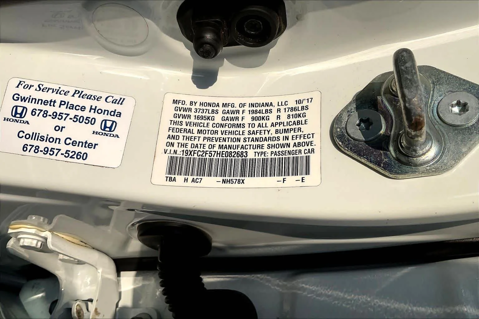 Used 2017 Taffeta White Honda LX image 32