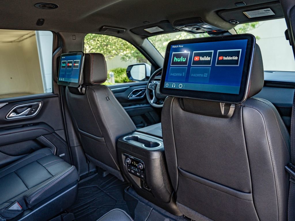 Used 2024 Summit White Chevrolet RST image 36