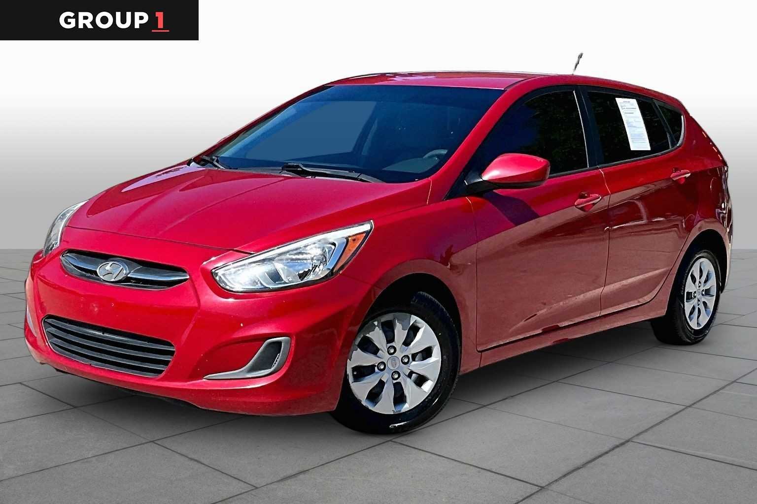 2016 Hyundai Accent 5-Door SE