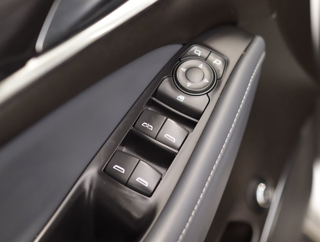 Used 2021 Includes Satin Nickel lower exterior accent color.) Buick Essence image 23