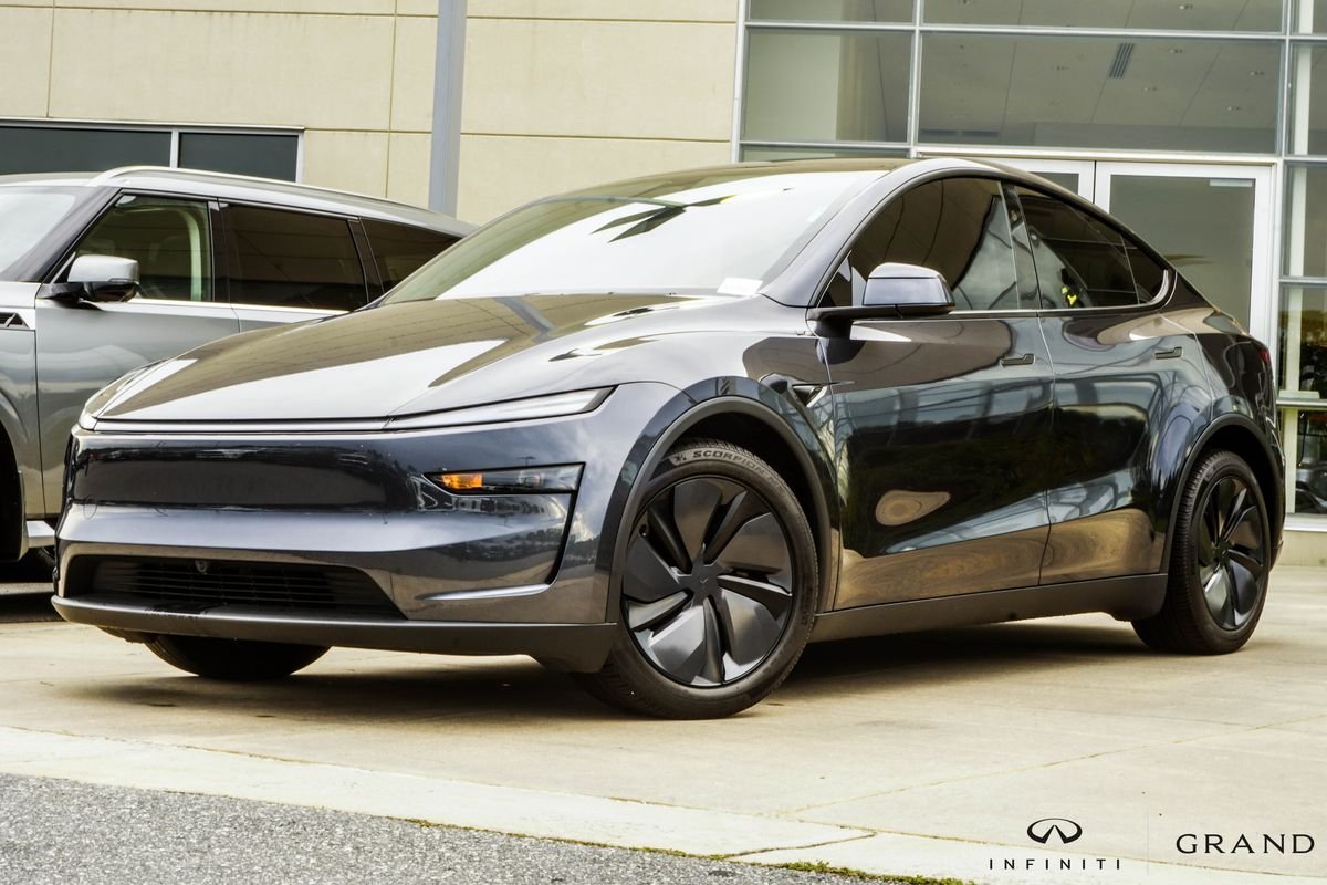 2026 Tesla Model Y Standard