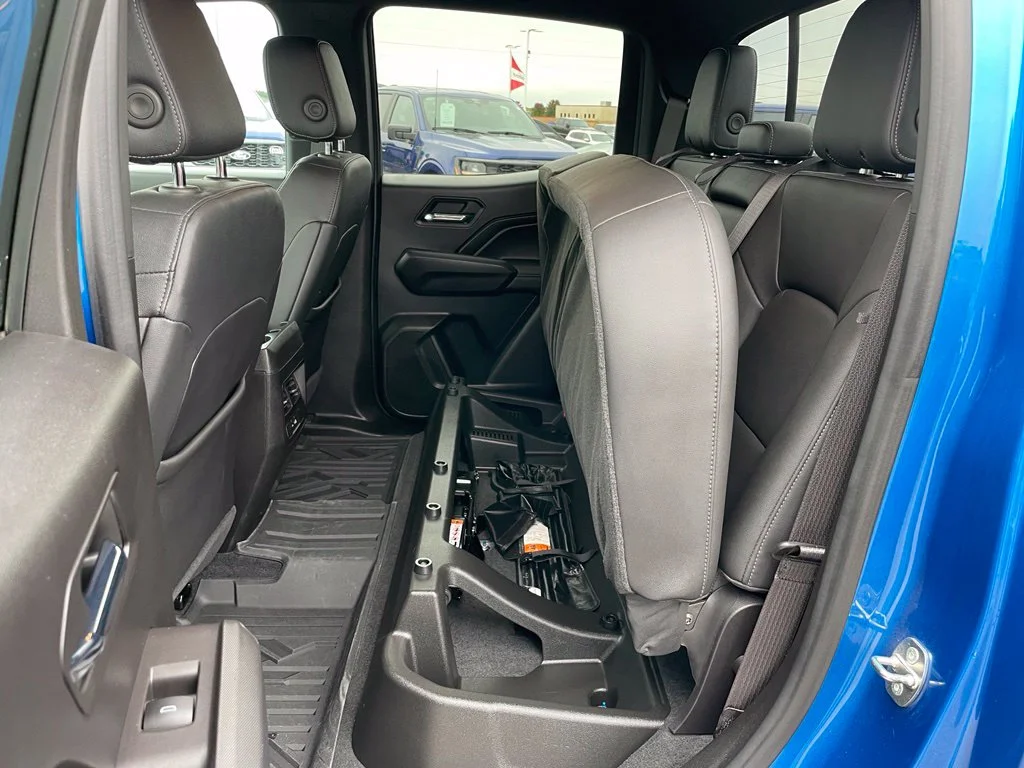Used 2023 Blue Metallic GMC Elevation image 43
