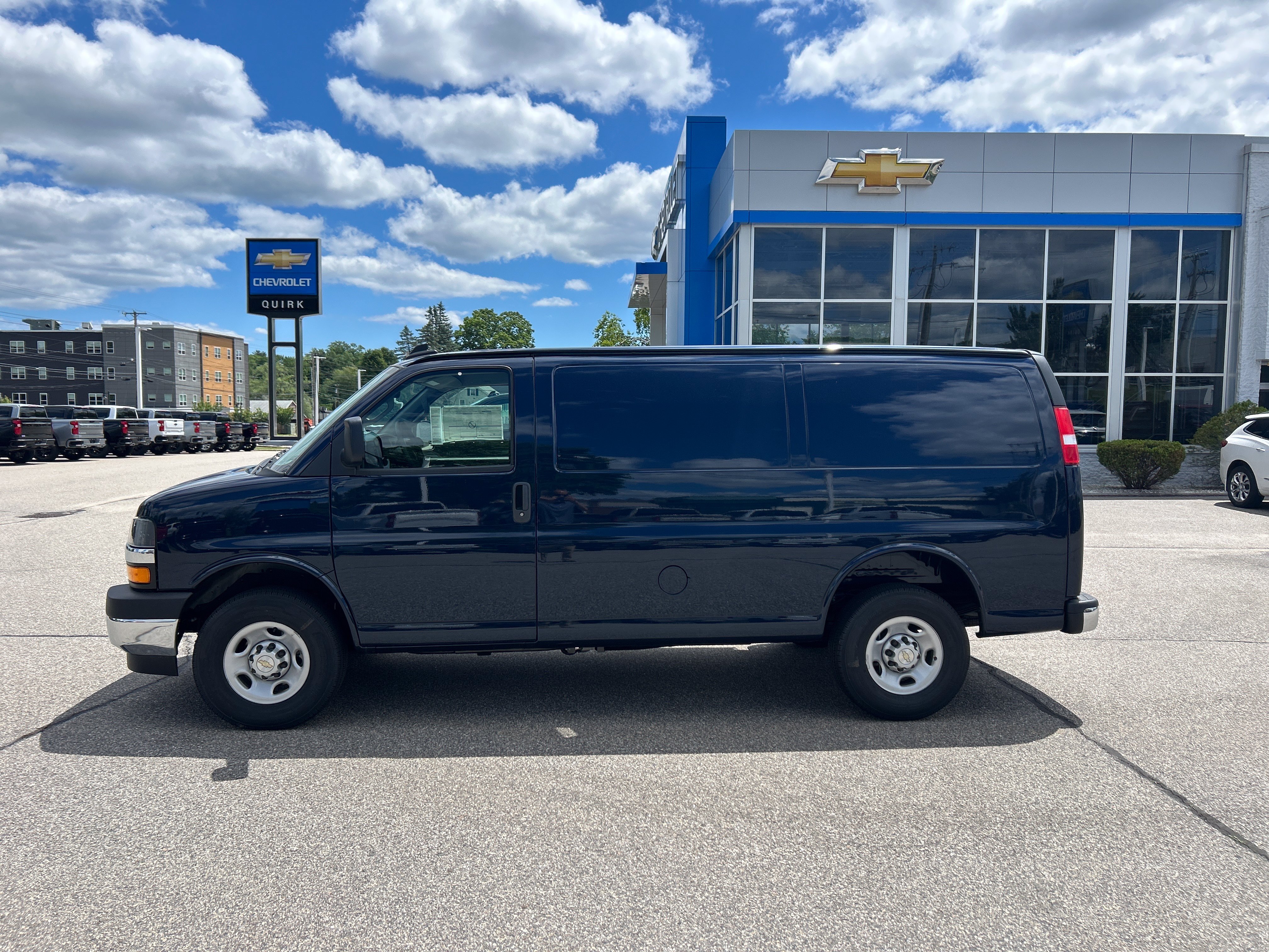 2026 Chevrolet Express Cargo Work Van - Photo 6