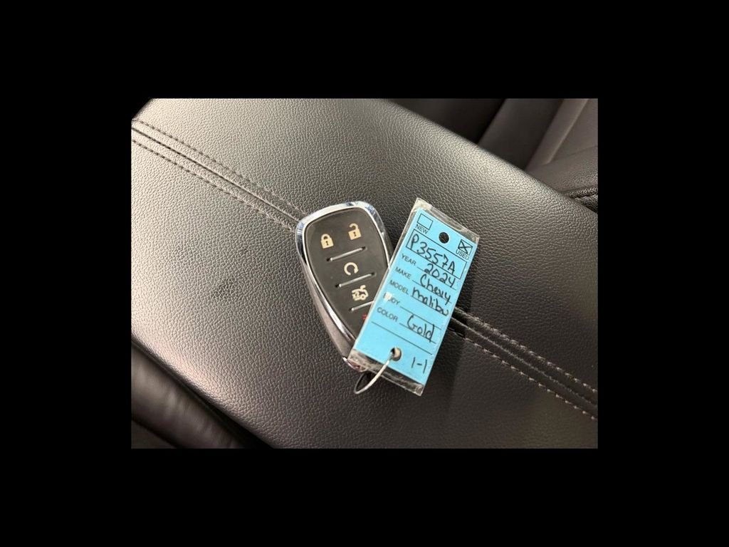 Used 2024 Gray Chevrolet LT image 28