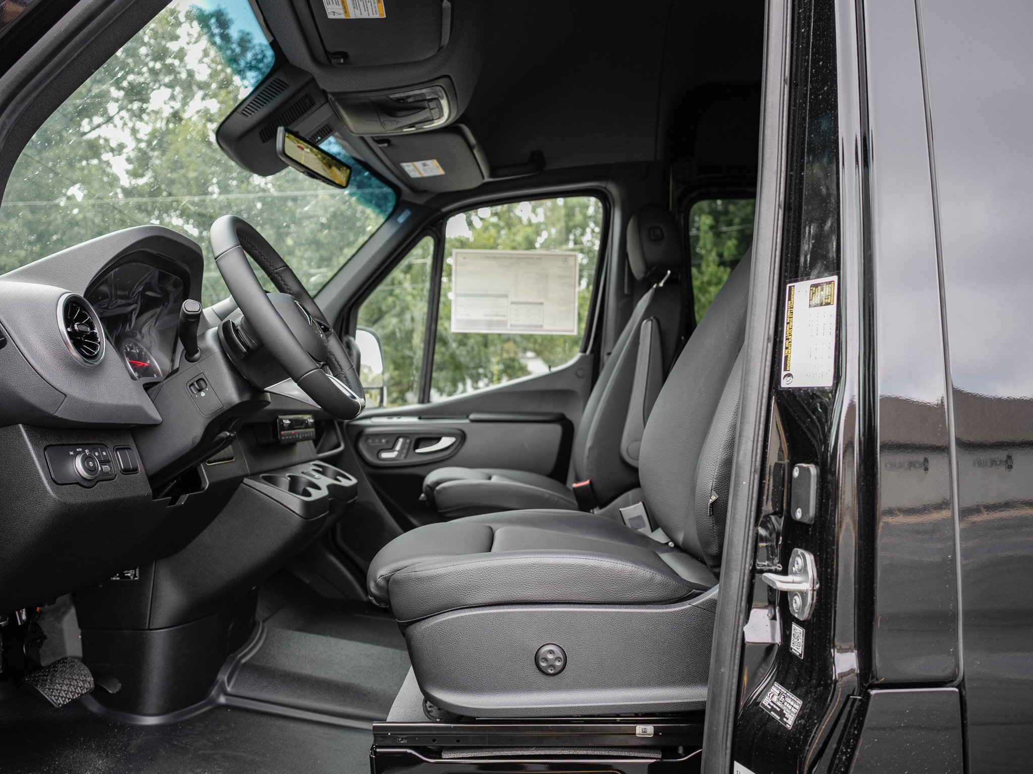 New 2026 OBSIDIAN BLACK Mercedes-Benz  image 21