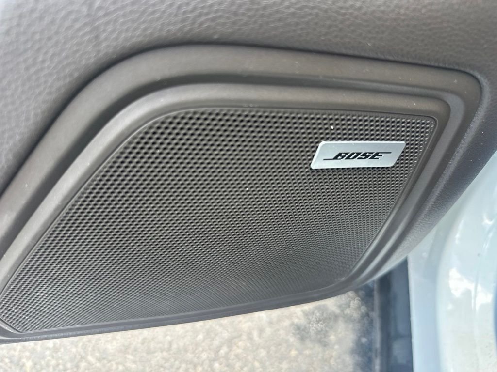 Used 2021  Porsche Base image 23