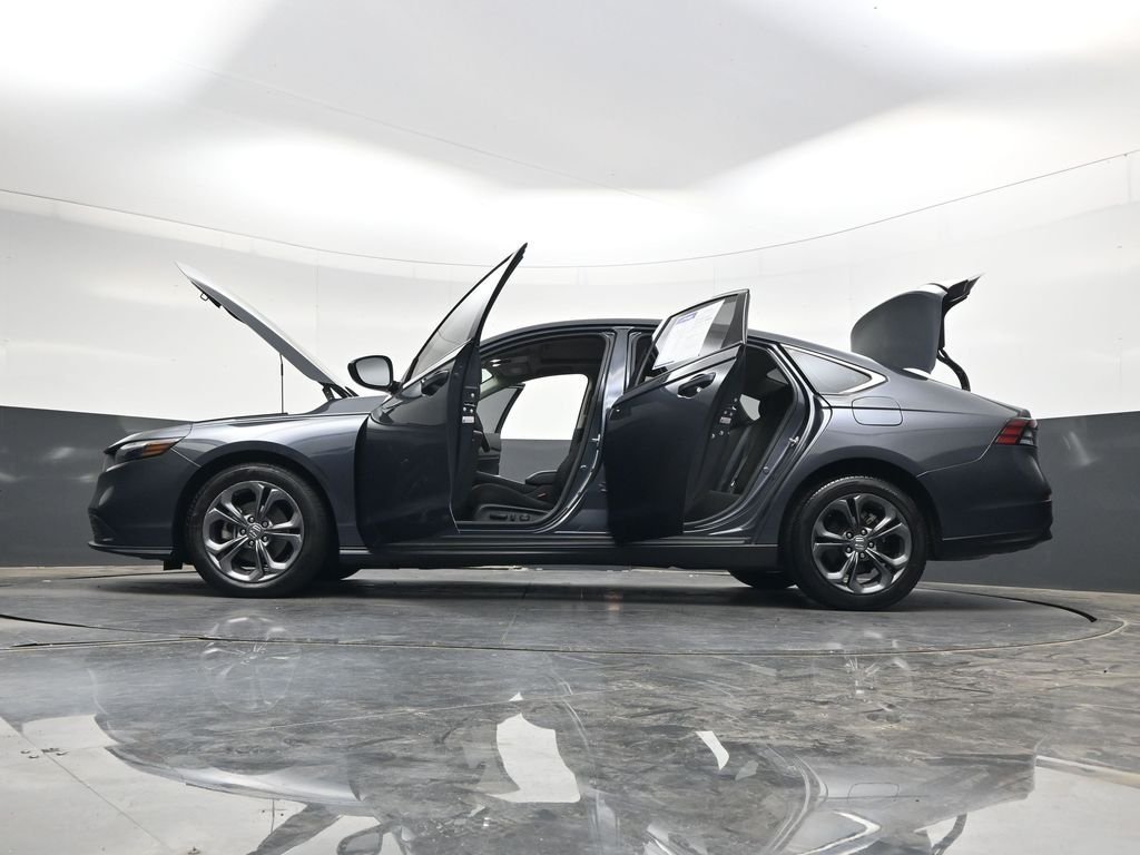 Used 2023  Honda EX image 43