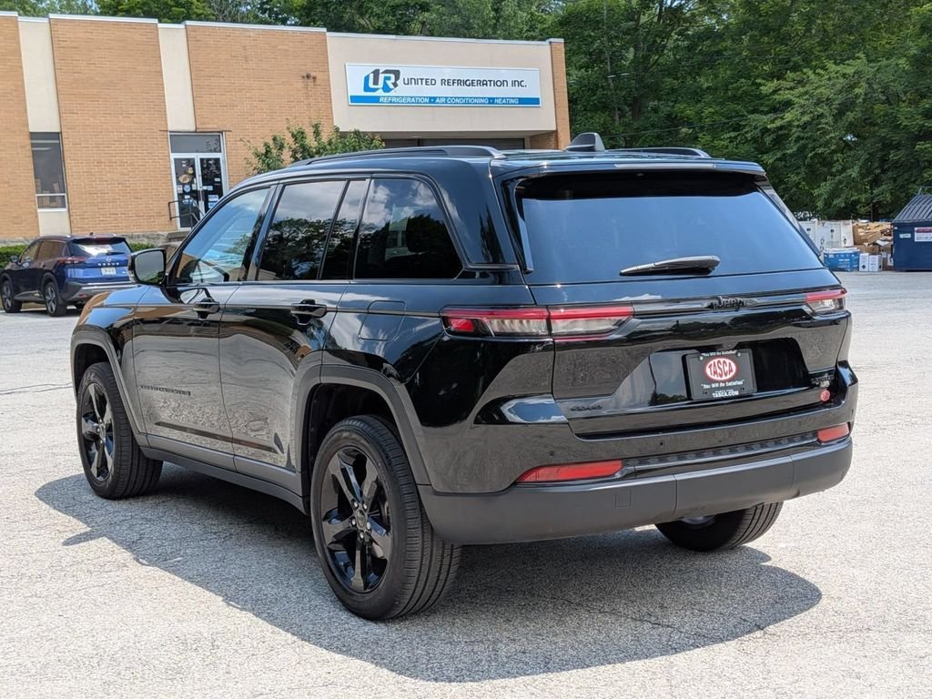 Used 2023 Black Jeep Limited image 8