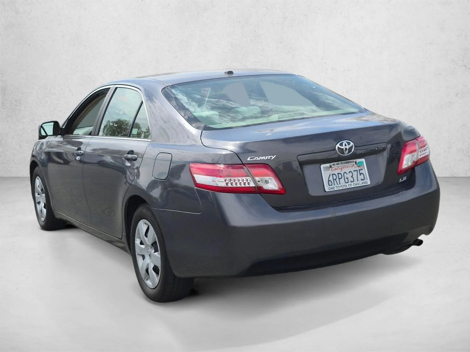 Used 2011 Magnetic Gray Metallic Toyota LE image 7