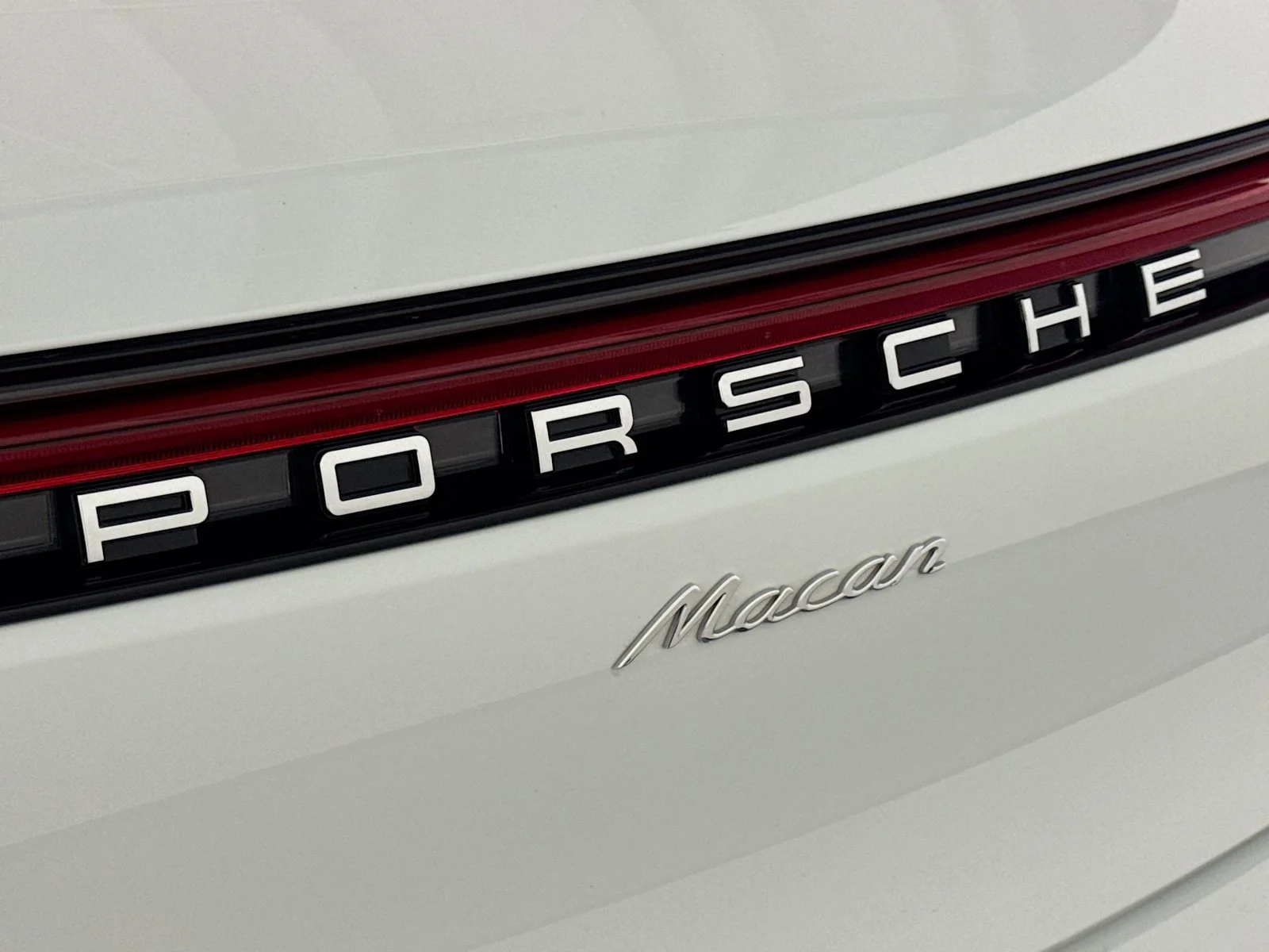 Used 2025 White Porsche  image 28