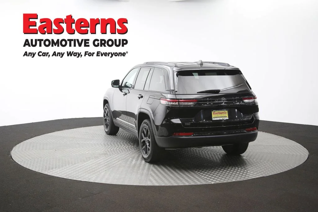 Used 2025 Black Jeep Altitude image 66