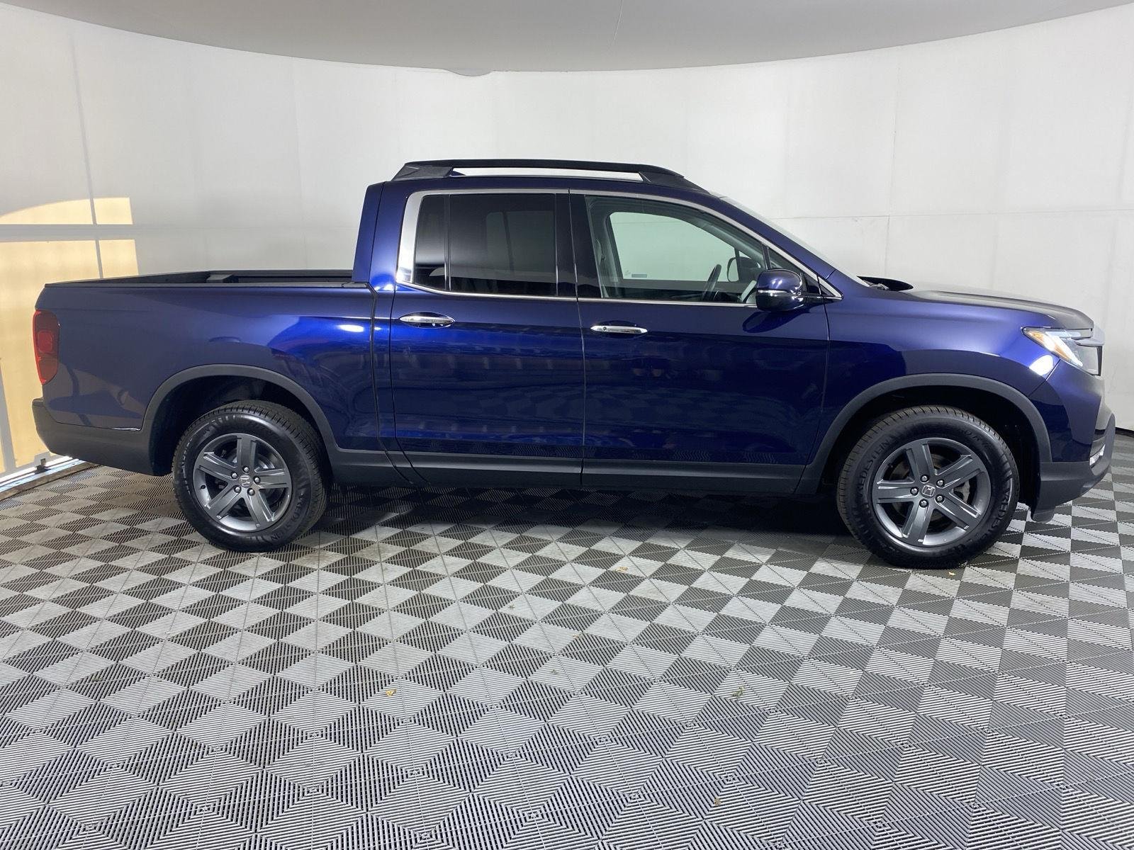 Used 2023 Obsidian Blue Pearl Honda RTL-E image 8