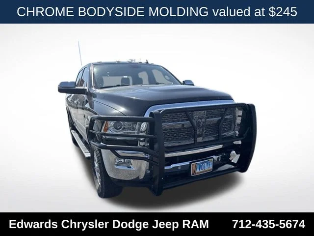 Used 2018 Black Ram Laramie image 12