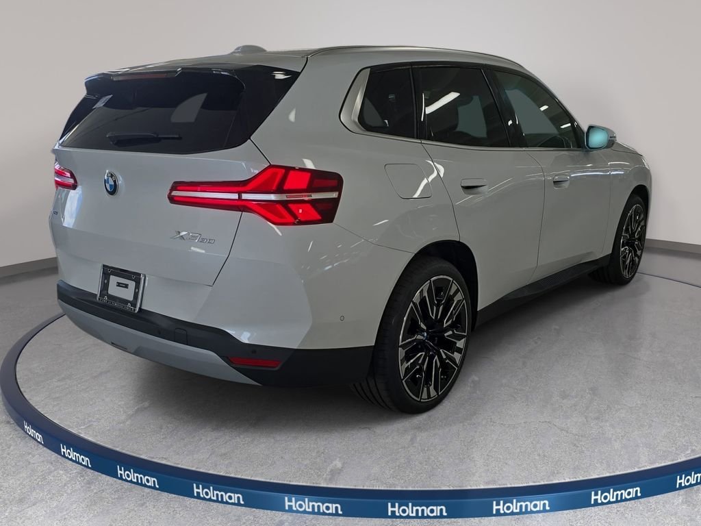 New 2026 Mineral White Metallic BMW 30 xDrive image 4