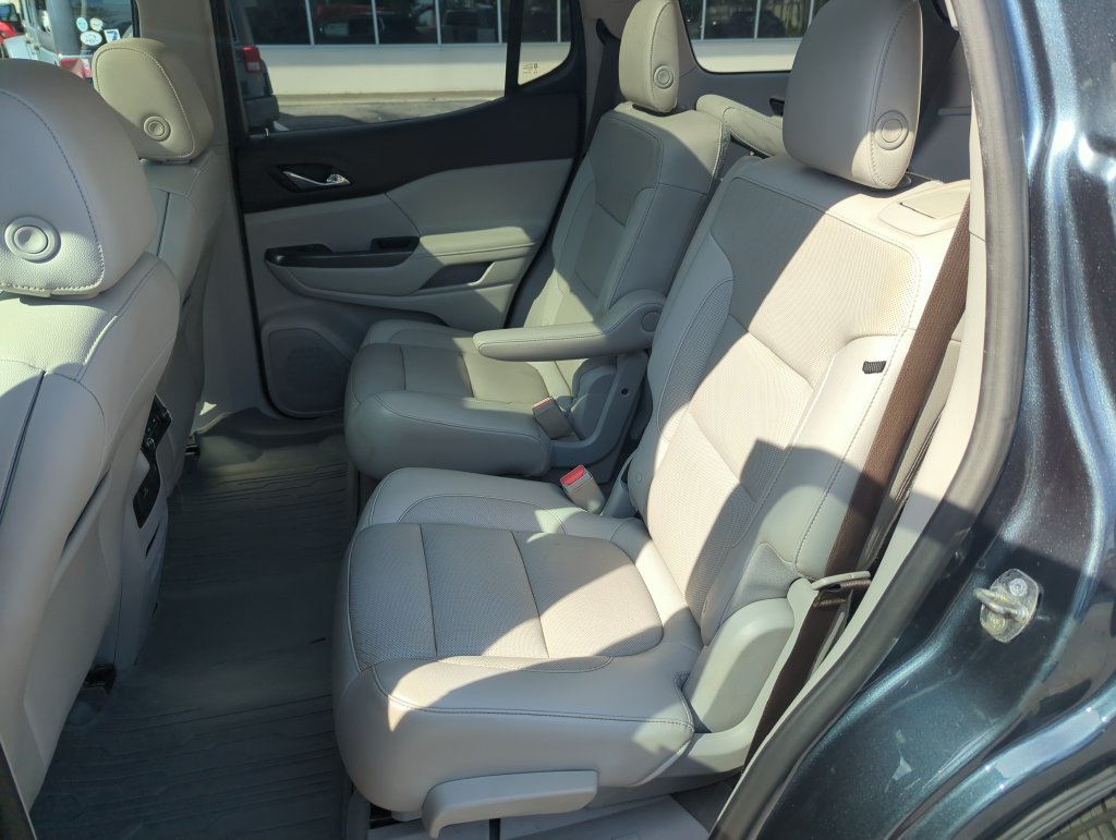 Used 2019 DARK SKY METALLIC GMC SLT image 29