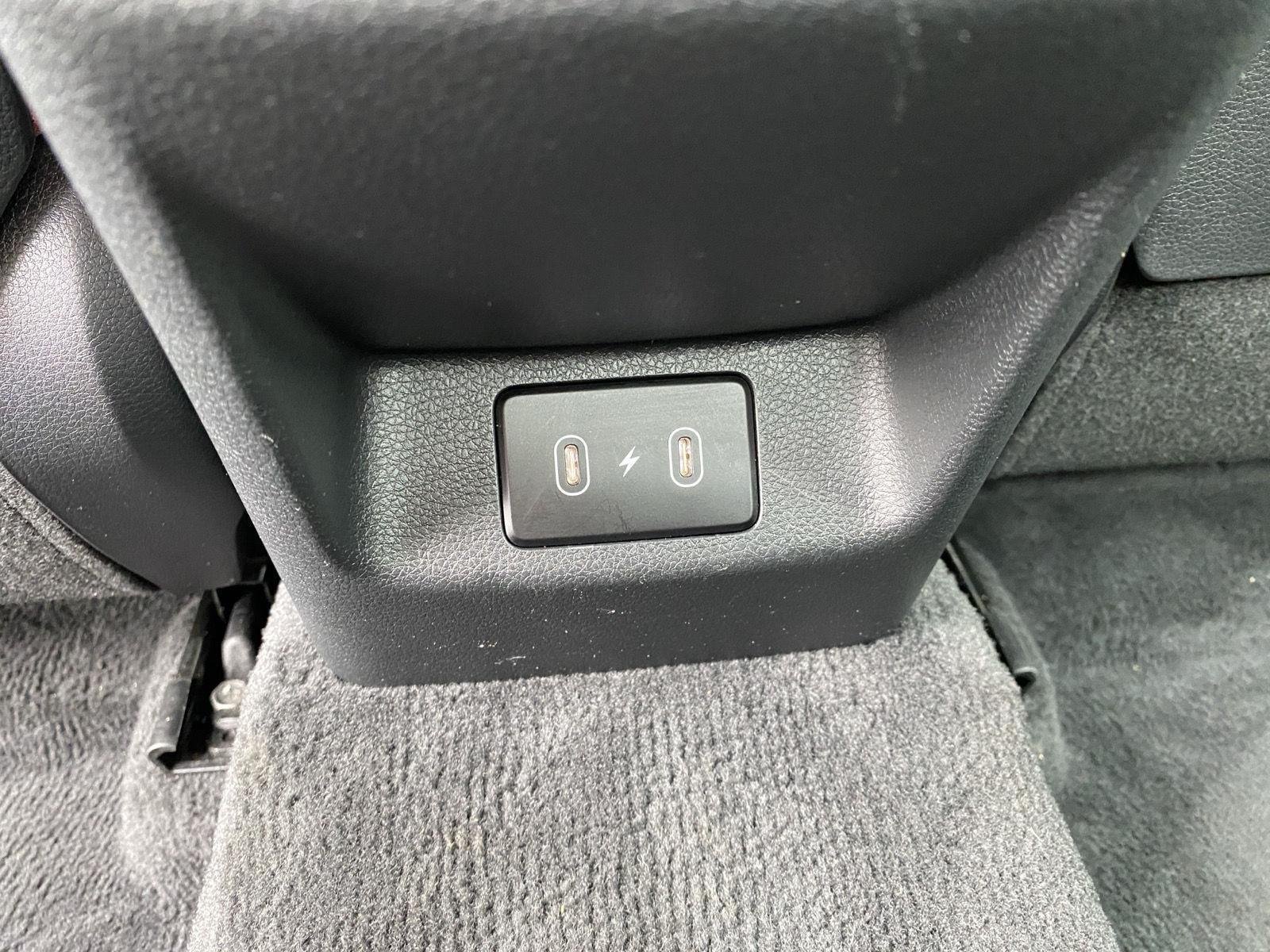 Used 2026 Snow White Pearl Kia GT-Line image 18