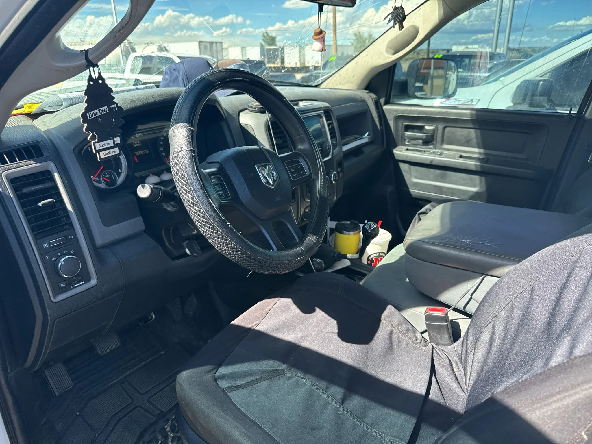 Used 2013 Bright White Clearcoat Ram Tradesman image 4