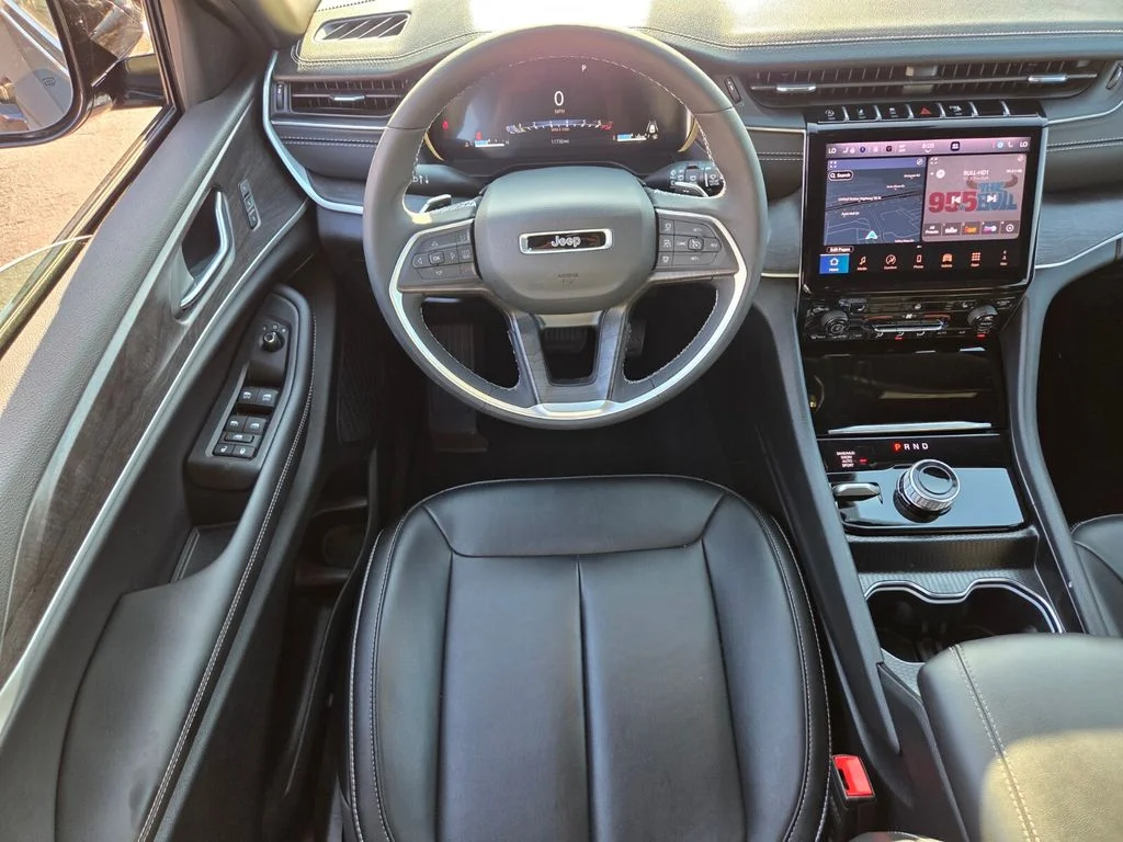 Used 2025 Gray Jeep Limited image 17