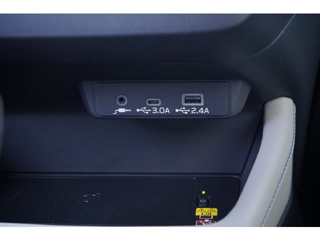 New 2026 DAYBREAK BLUE PEARL Subaru Limited Hybrid image 28