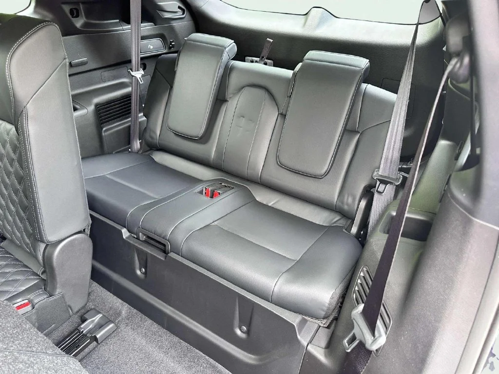 New 2026 Moonrock Gray Nissan Platinum image 15