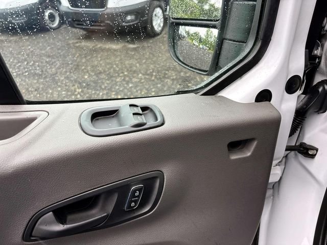 Used 2025 White Ford  image 11