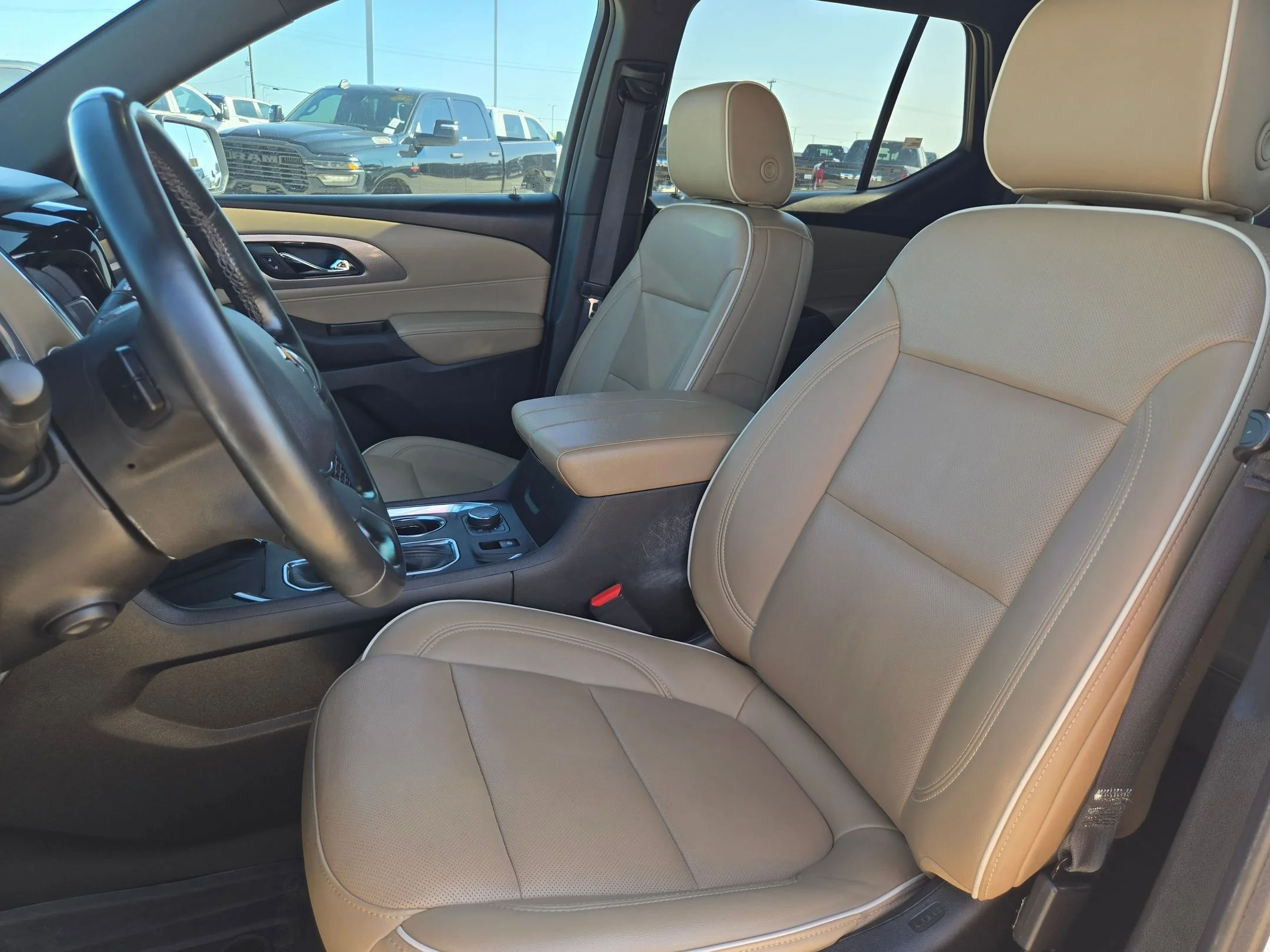 Used 2023 Beige Chevrolet Premier image 10