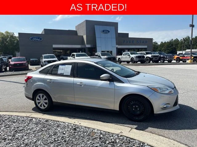 Used 2012 Silver Ford SE image 1