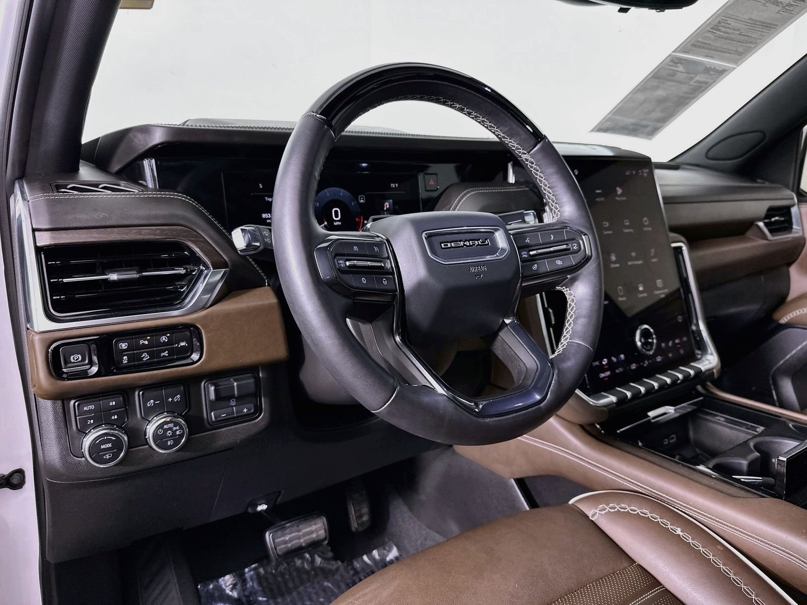 Used 2025 White GMC Denali Ultimate image 10