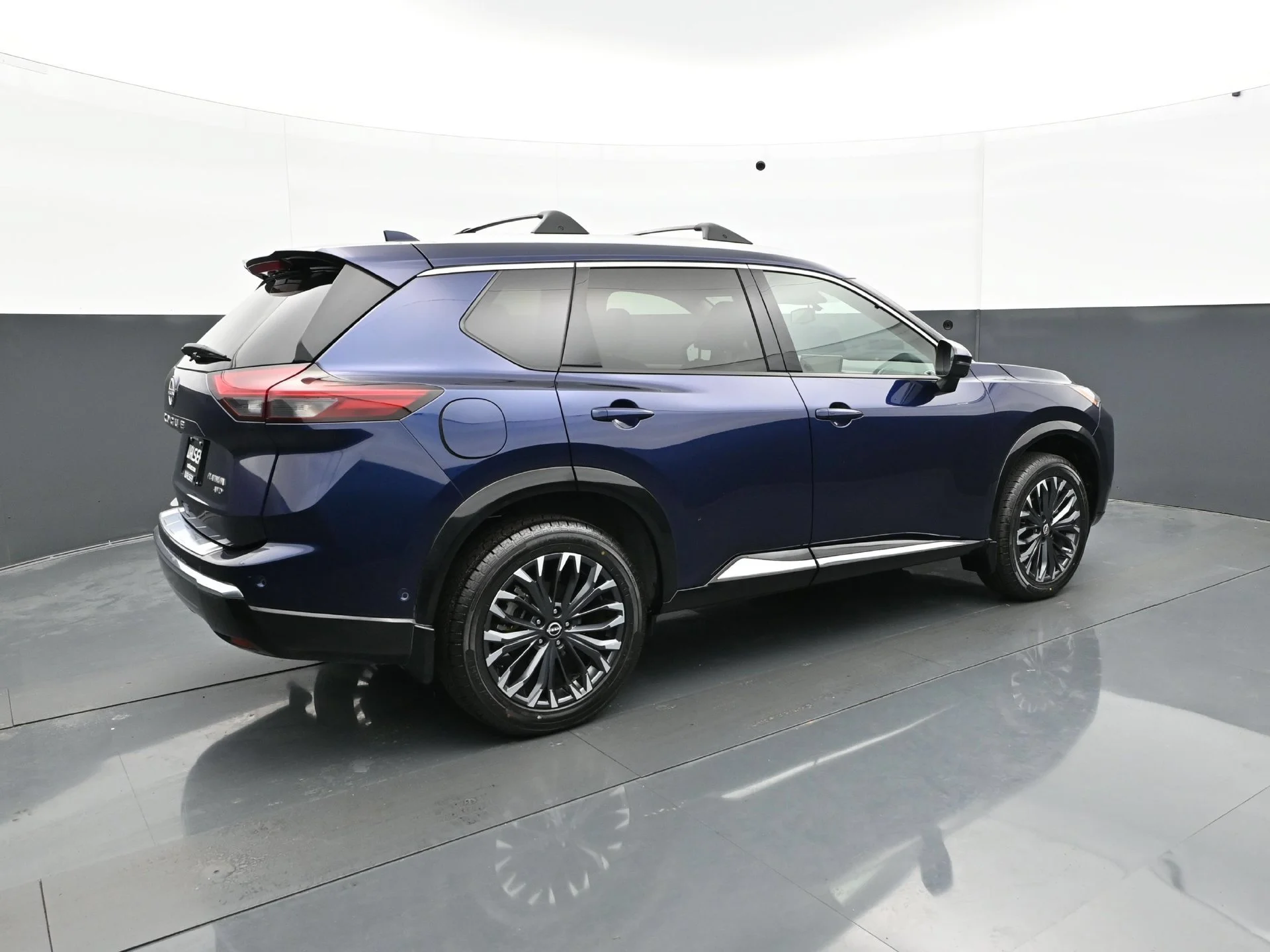 Used 2026 Deep Ocean Blue Pearl Nissan Platinum image 7