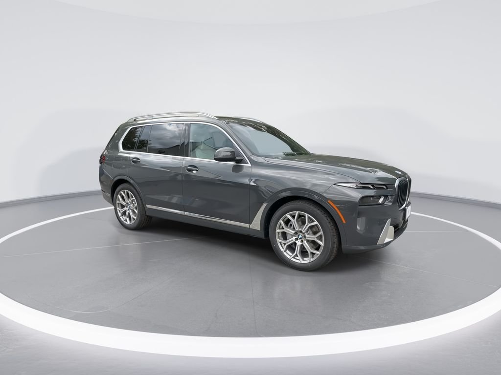 Used 2026 Gray Metallic BMW xDrive40i image 2