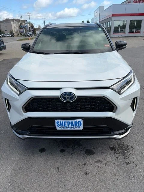Used 2021 White Toyota XSE image 2