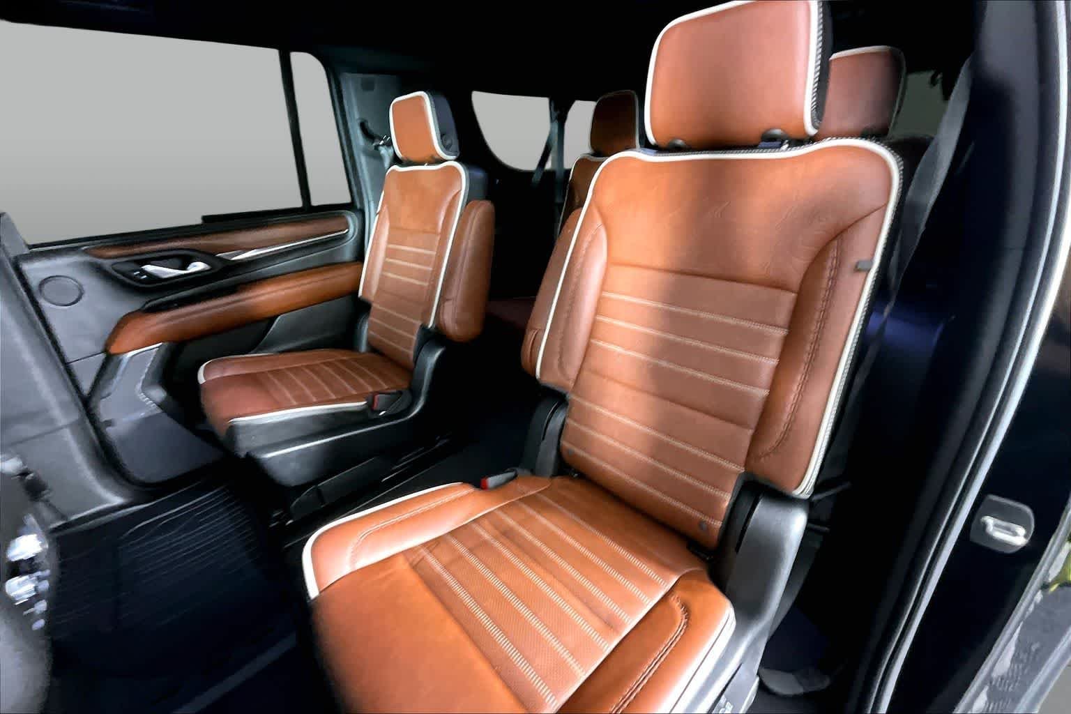 Used 2023 Onyx Black GMC Denali Ultimate image 19