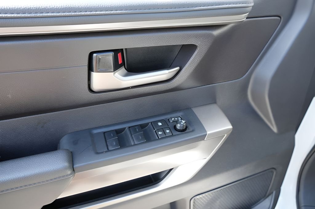 Used 2026 Ice Cap Toyota SR5 image 19