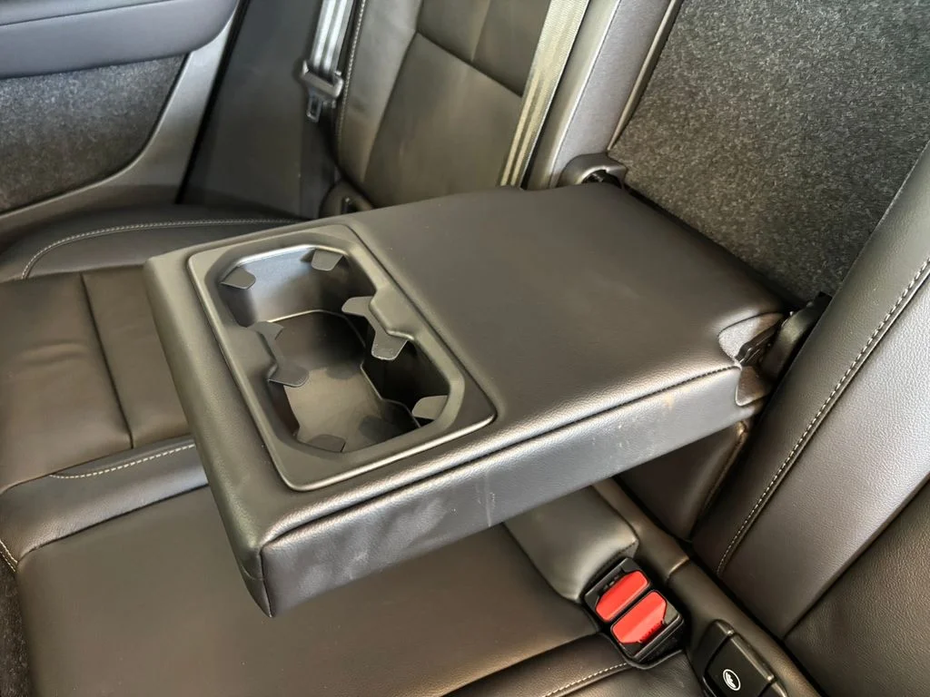 Used 2022 Blue Volvo Momentum image 27